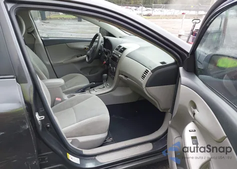 2011 Toyota Corolla Le z USA, uszkodzony, nr VIN 2T1BU4EE4BC722394